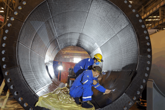 Dán cao su bên trong ống