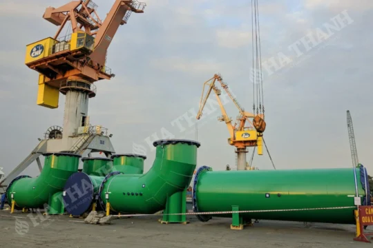 Lop Lot Cao Su Cho He Thong Duong Ong Mcw Cua Nha May Dien Matarbari.jpg